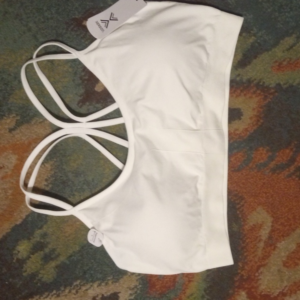 Xersion bra 2 xl nwt